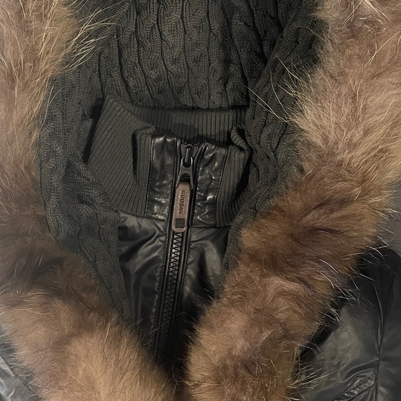 RUDSAK MAXI DOWN COAT WITH LEATHER DETAILS & FUR - Picture 7 of 13